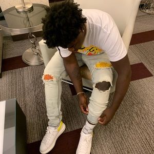 Meet your Posher, Derrick